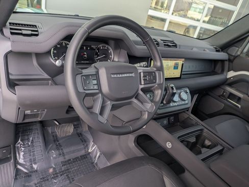 Certified 2023 Land Rover Defender 90 X-Dynamic SE image 14