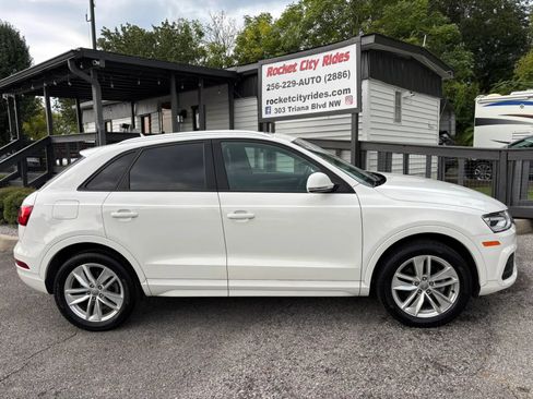 Used 2017 Audi Q3 2.0T Premium w/ Convenience Package FWD image 2