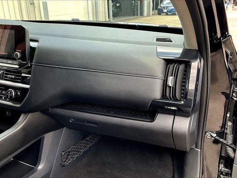 Used 2024 Nissan Pathfinder SV w/ Cargo Package image 17