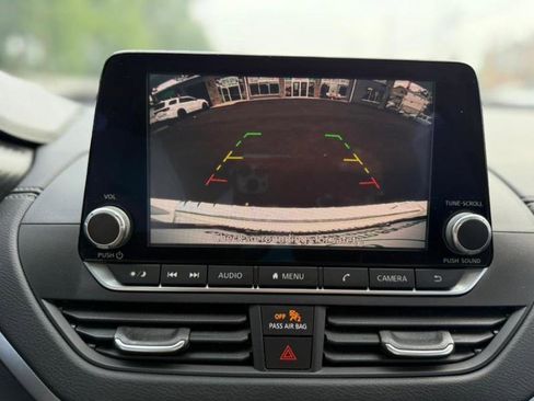 Used 2022 Nissan Altima 2.5 SR image 16