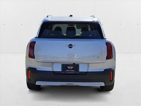 Used 2025 MINI Cooper Countryman SE image 8