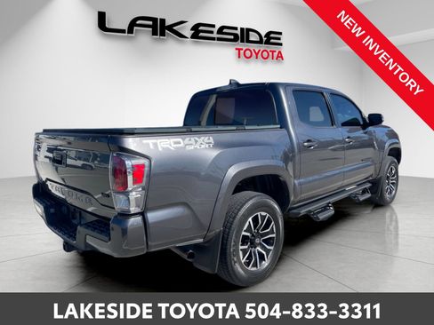 Used 2021 Toyota Tacoma TRD Sport w/ TRD Premium Sport Package image 6