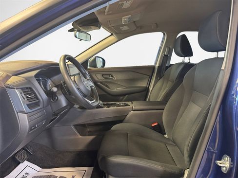 Used 2023 Nissan Rogue S image 12