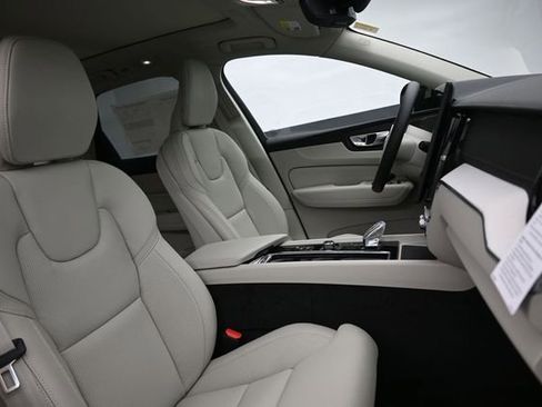 New 2026 Volvo XC60 T8 Ultra w/ Protection Package Premier AWD/4WD image 36