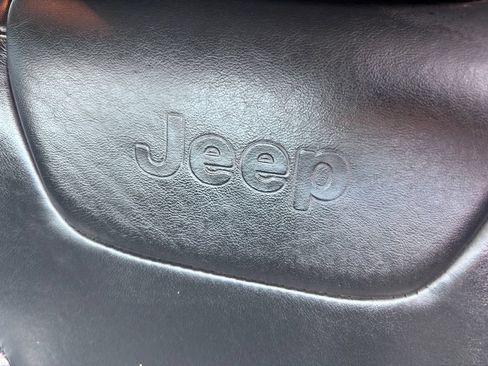 Used 2016 Jeep Cherokee High Altitude AWD/4WD image 36