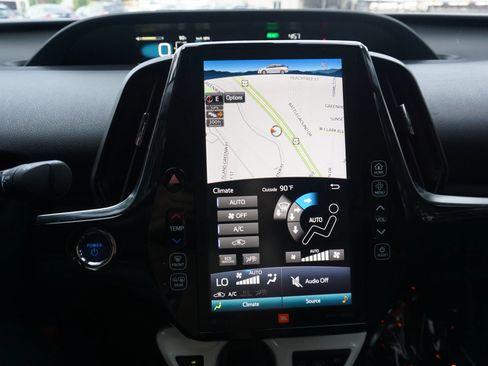 Used 2017 Toyota Prius Prime Advanced FWD image 34