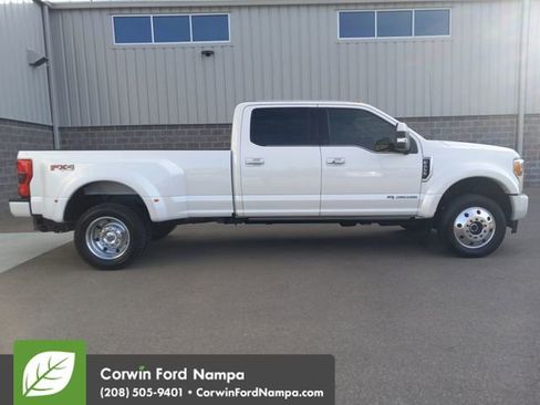Used 2018 Ford F450 Limited w/ FX4 Off-Road Package image 2