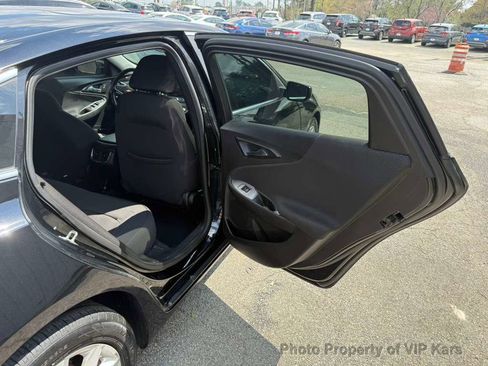 Used 2021 Chevrolet Malibu LT w/ Midnight Edition image 11