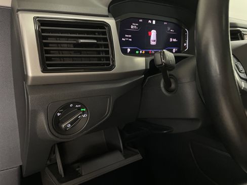 Used 2021 Volkswagen Atlas SEL image 12