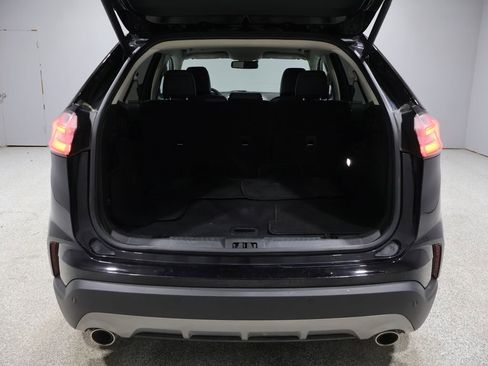 Used 2024 Ford Edge Titanium w/ Equipment Group 301A AWD/4WD image 18