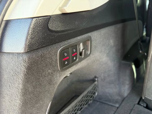 Used 2018 Audi Q7 3.0T Prestige w/ Prestige Package image 30