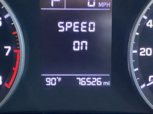 Used 2017 Hyundai Elantra SE FWD image 21