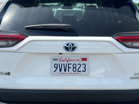 Used 2023 Toyota RAV4 LE image 19