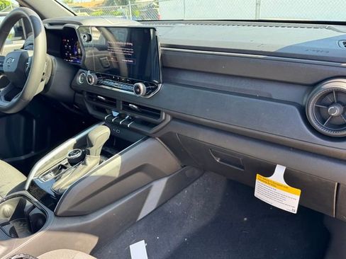 New 2026 Chevrolet Colorado Trail Boss w/ Midnight Edition AWD/4WD image 6
