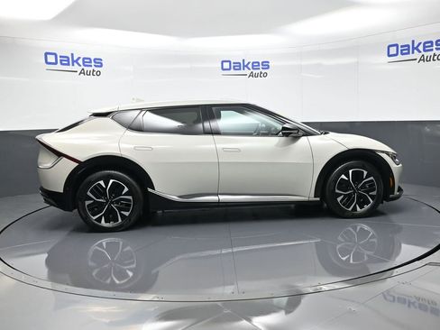 Certified 2022 Kia EV6 Wind w/ Wind Technology Package image 9