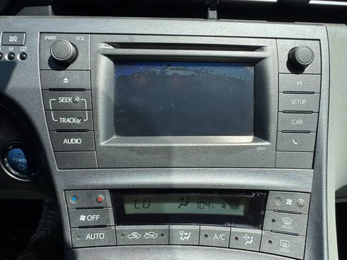 Used 2015 Toyota Prius Two FWD image 36