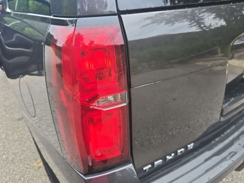 Used 2017 Chevrolet Tahoe LT AWD/4WD image 31