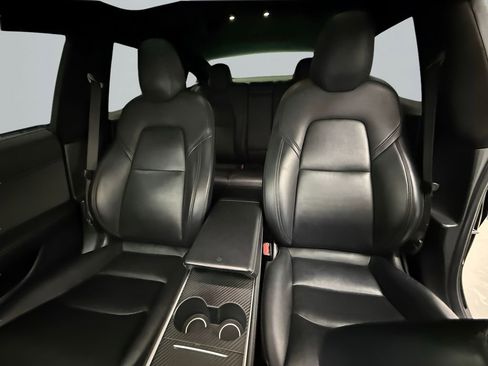 Used 2018 Tesla Model 3 Long Range image 14