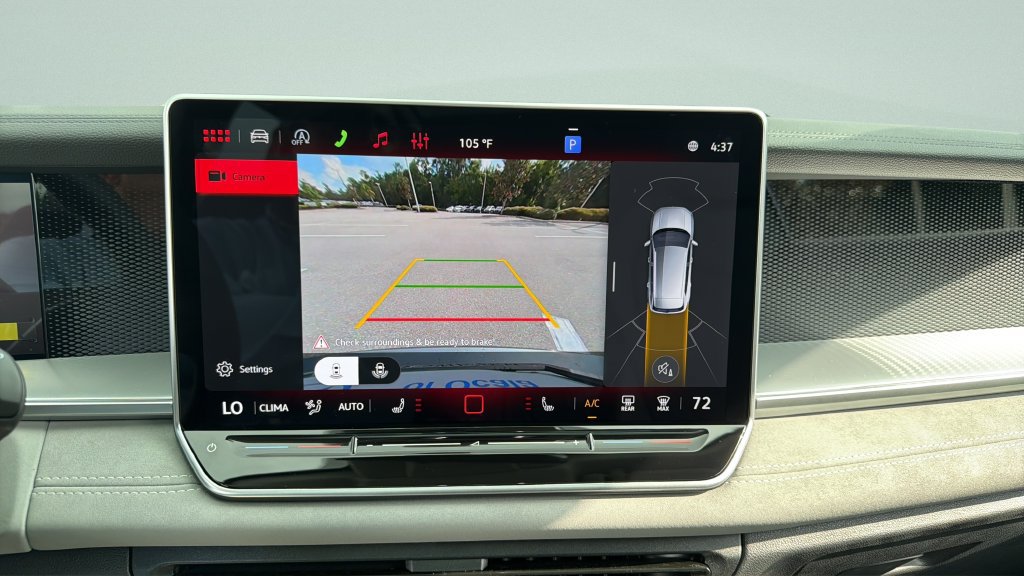 New 2026 Volkswagen Tiguan SE FWD image 16