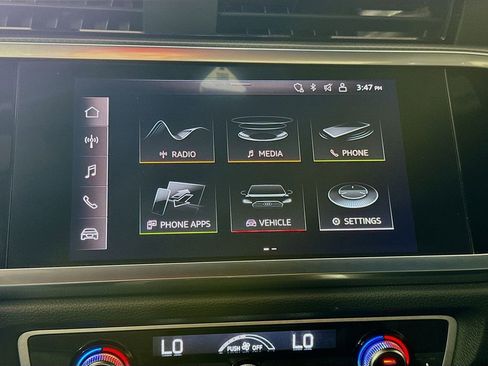 Used 2022 Audi Q3 2.0T Premium w/ Convenience Package image 16