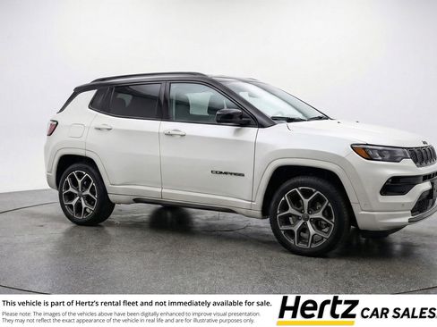 Used 2025 Jeep Compass Limited AWD/4WD image 1