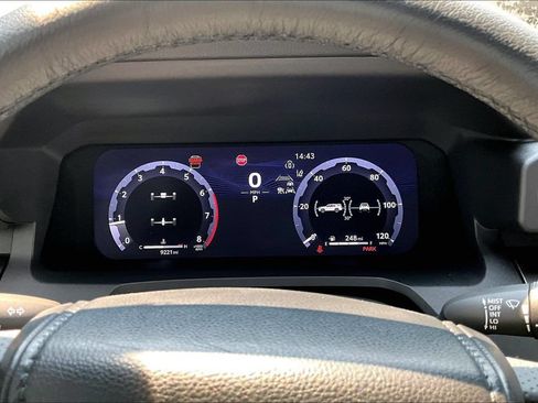 Certified 2025 Toyota 4Runner TRD Off-Road Premium AWD/4WD image 2