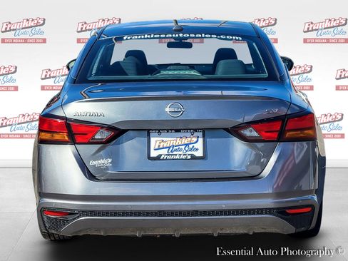 Used 2023 Nissan Altima 2.5 SV image 4