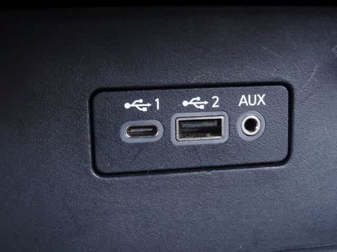 Used 2025 Nissan Altima 2.5 SV FWD image 26