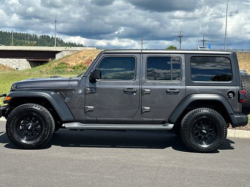 Used 2019 Jeep Wrangler Unlimited Sport S AWD/4WD image 6