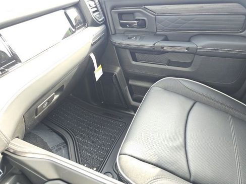 New 2026 RAM 3500 Limited image 30