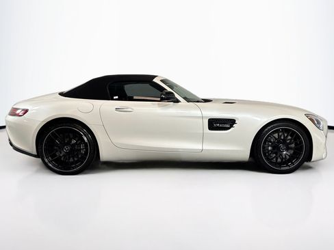 Used 2019 Mercedes-Benz AMG GT Roadster image 4