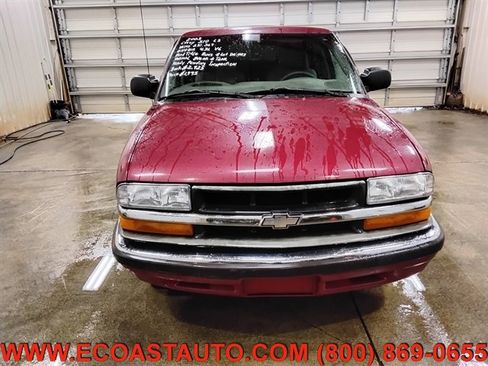 Used 2003 Chevrolet S10 Pickup LS image 7