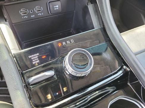 Used 2023 Jeep Grand Cherokee Limited AWD/4WD image 16