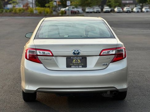 Used 2013 Toyota Camry LE FWD image 8