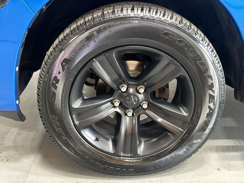 Used 2018 RAM 1500 Sport w/ Hydro Blue Sport Package AWD/4WD image 9
