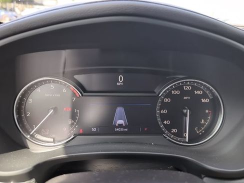 Used 2023 Cadillac XT4 Premium Luxury FWD image 12