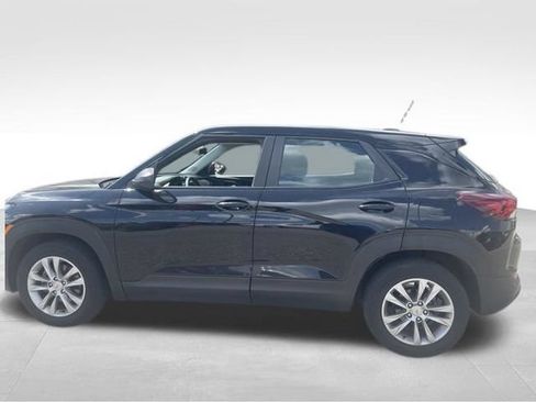 Used 2021 Chevrolet TrailBlazer LS FWD image 9