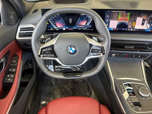 Used 2025 BMW 330i Sedan w/ Premium Package RWD image 30