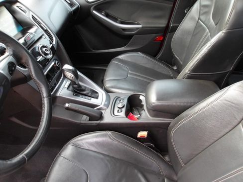 Used 2014 Ford Focus Titanium image 22