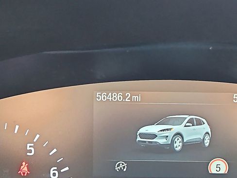 Used 2021 Ford Escape SE image 20