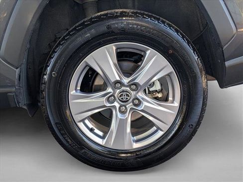 Used 2025 Toyota RAV4 XLE image 23