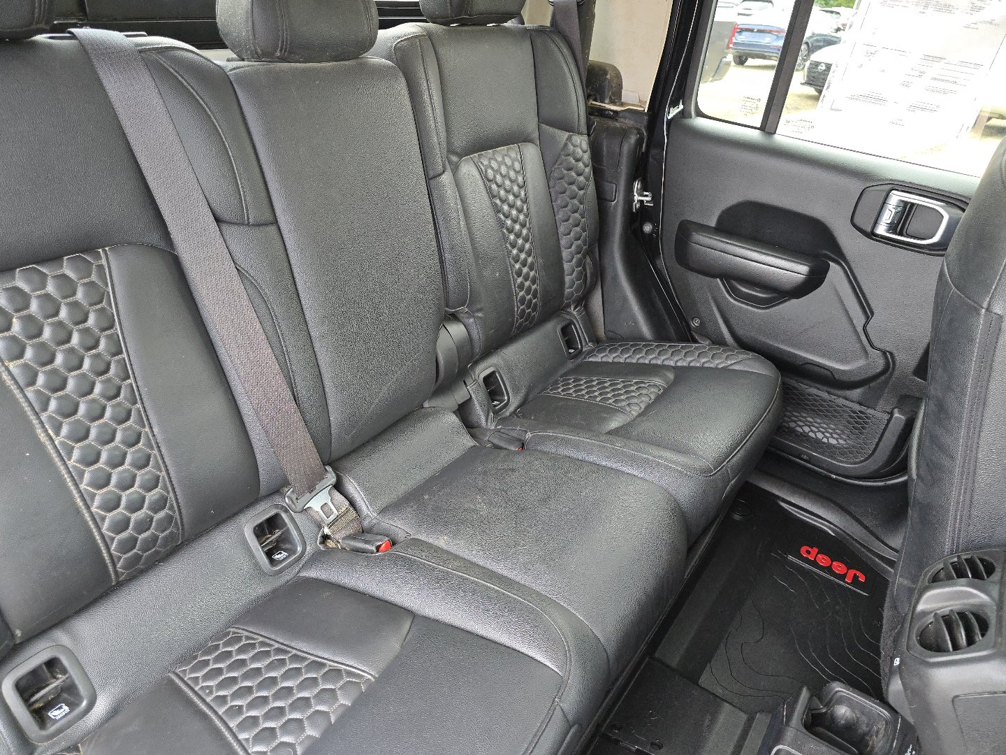 Used 2021 Jeep Gladiator Sport AWD/4WD image 27