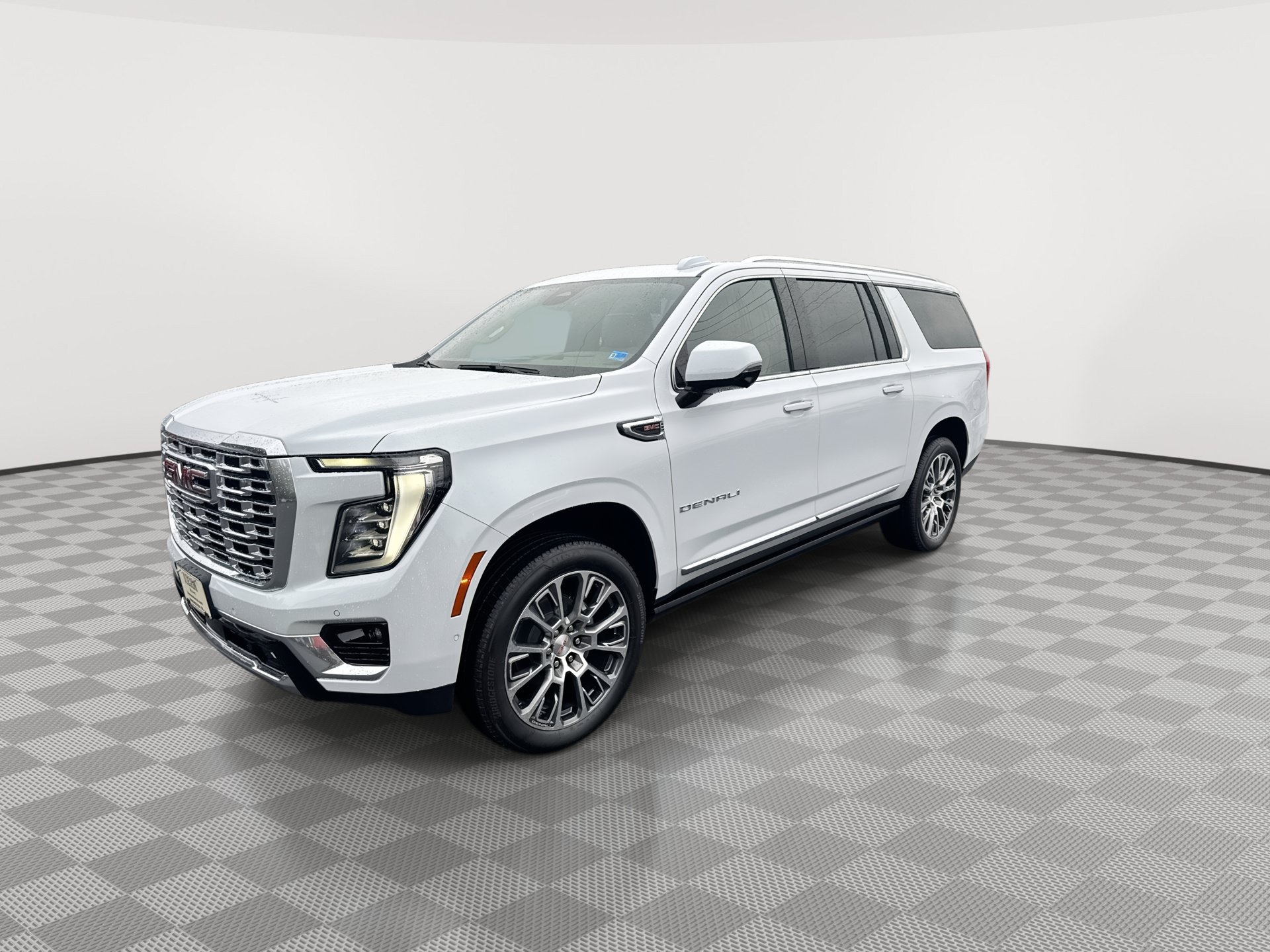 New 2026 GMC Yukon XL Denali w/ Denali Reserve Package AWD/4WD image 4