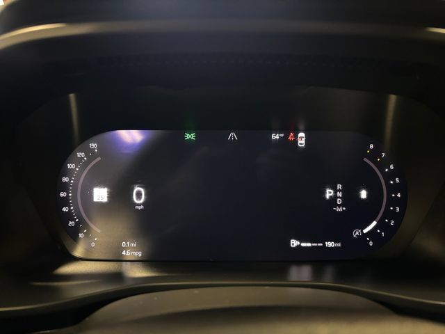 Used 2023 Volvo XC40 B5 Plus w/ Driver Assist Package AWD/4WD image 16