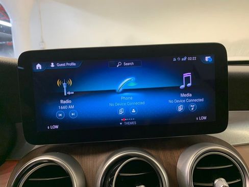 Used 2021 Mercedes-Benz GLC 300 4MATIC image 20