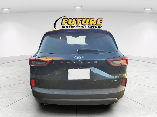 Certified 2025 Ford Escape ST-Line Select AWD/4WD image 4