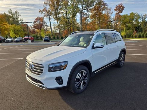 New 2026 Mercedes-Benz GLB 250 4MATIC image 7
