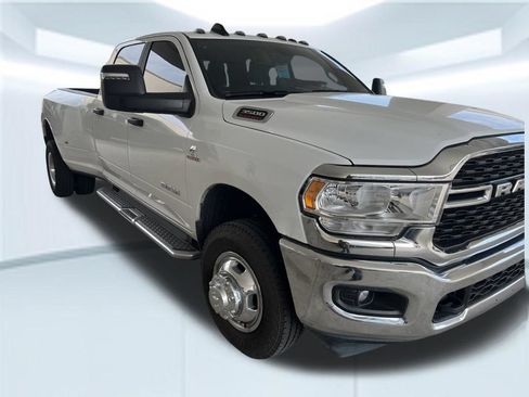 Used 2023 RAM 3500 Big Horn w/ Level 1 Equipment Group AWD/4WD image 2