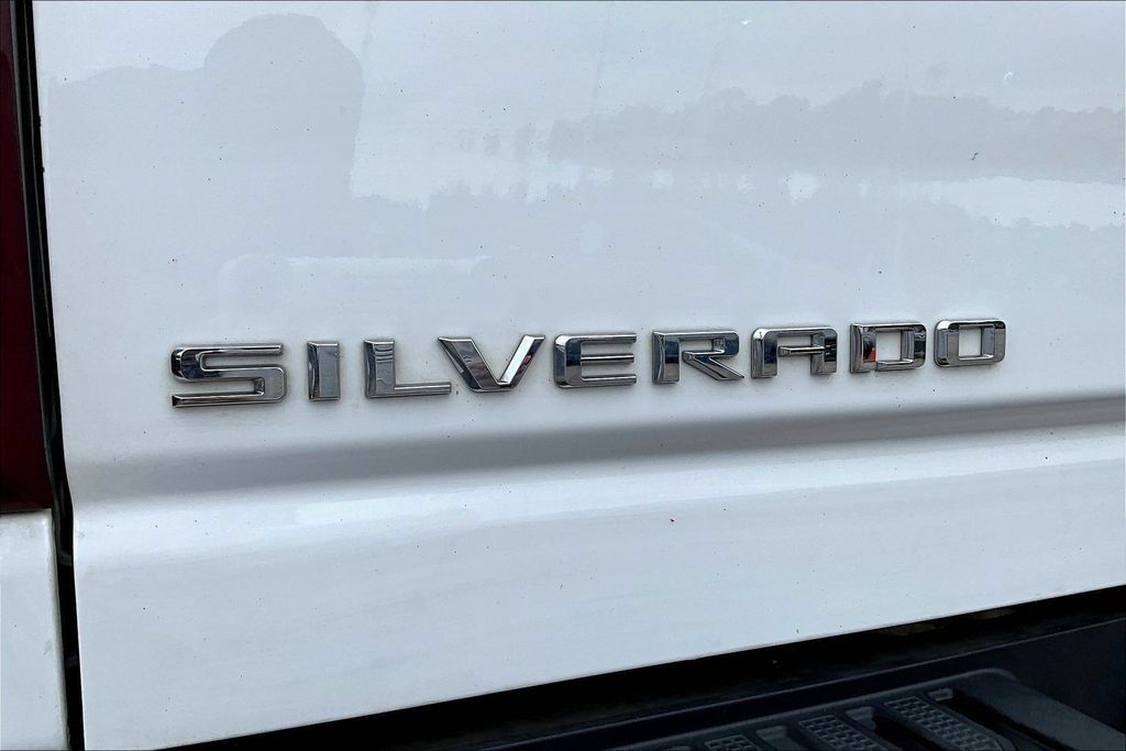 Used 2023 Chevrolet Silverado 3500 LT AWD/4WD image 21