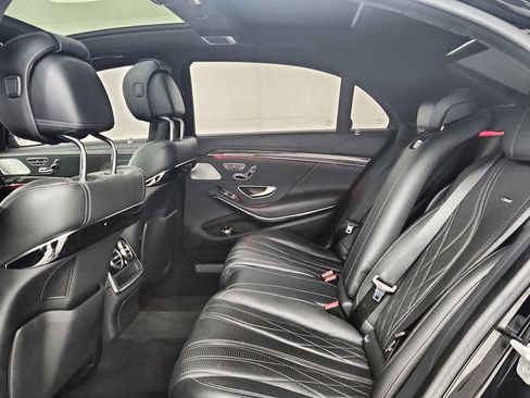 Used 2015 Mercedes-Benz S 63 AMG 4MATIC Sedan image 32